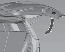 Chaves, portas e vidros 2-9 Nota: A montagem de determinados acessórios pesados na tampa do porta-malas pode afetar sua capacidade de se manter aberta.