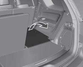 Black plate (13,1) Bancos e dispositivos de segurança 3-13 { Atenção Cuidado com bagagens não fixas. Em caso de colisão, elas podem ser jogadas contra os passageiros.