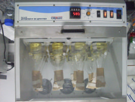 Em seguida, os frascos foram devidamente fechados e mantido em uma incubadora, com plataforma de rotação horizontal, sob agitação constante (125 rpm) e a 28 C. Figura 5.