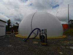 consumo Nacional Rota 2 Produção de biometano com a purificação do biogás 12 m³ vinhaça/ m³ etanol 285 kg DQO/m³ etanol