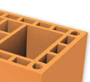 Amostra consiste em um sistema de vedação vertical externa com as dimensões de 185x185cm, composto por blocos cerâmicos estruturais