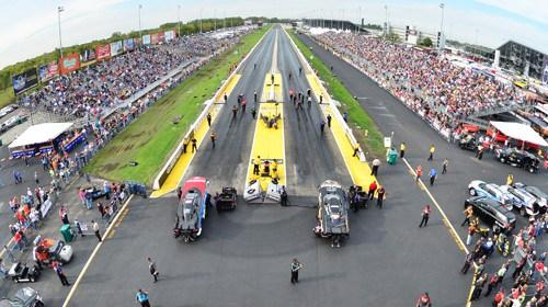 Layout do complexo automobilístico de Gateway Características do oval, utilizado pela NASCAR Em se tratando do oval, circuito