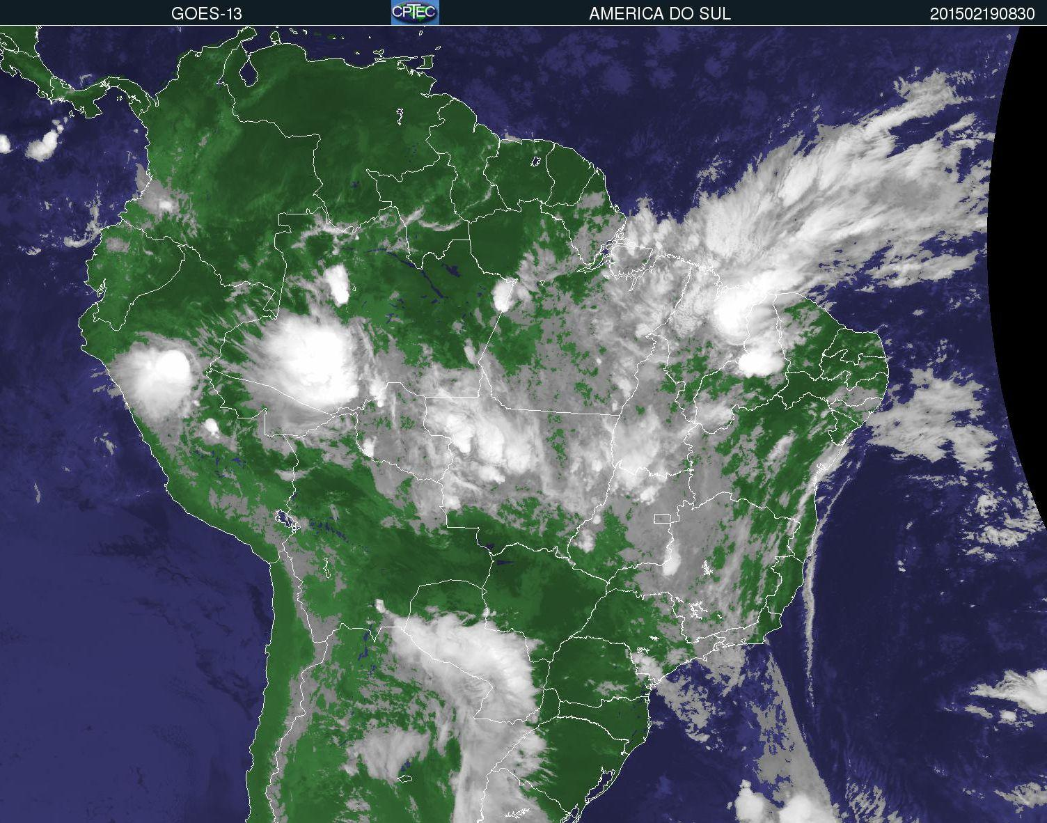 A Figura 1 apresenta uma imagem do satélite meteorológico que mostra a condição de nebulosidade no Maranhão predominante durante a ocorrencia conjunta da ZCIT e um VCAN no dia 19 de fevereiro.