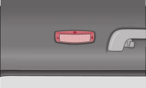 Iluminação do porta-luvas do lado do passageiro dianteiro Ao abrir a tampa do porta-luvas do lado do passageiro dianteiro, a luz acende-se no porta-luvas.