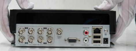 Pré instalação do sistema Os gravadores da série ADVR-XXXXH1 são equipamentos de vigilância altamente avançados que devem ser instalados cuidadosamente.