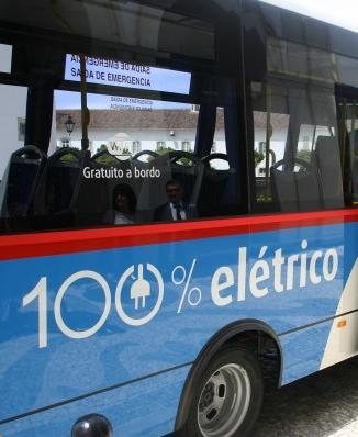 Foi inaugurado em Faro, no dia Mundial do Ambiente, o primeiro veículo minibus 100% elétrico do país a ser utilizado numa carreira regular de transporte público.