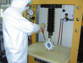 especiais para aplicações de elevada pureza A Neotecha está igualmente apta a fornecer revestimentos em PTFE, PFA e TFM com tratamento especial, para o fabrico de válvulas utilizadas em aplicações de