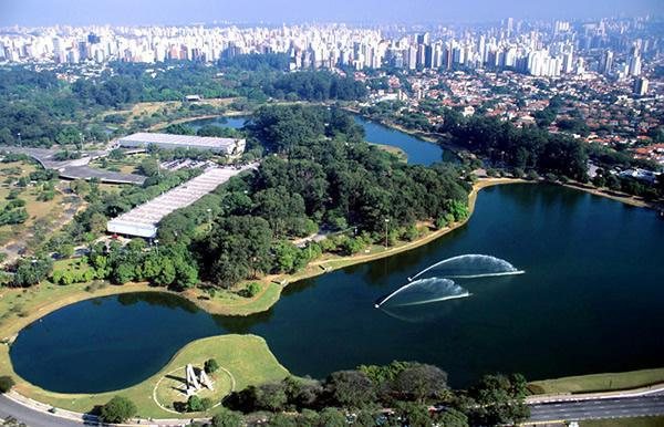 O PROJETO O Parque Ibirapuera faz parte do coração e cotidiano dos paulistanos e de todos que escolheram viver aqui. No dia 21 de agosto o nosso querido Parque Ibirapuera completará 60 anos.