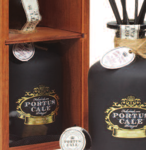COLLECTION INTENDS TO PAY A TRIBUTE TO WORLD-RENOWNED PORT WINE ruby red Product No.