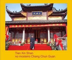 HOJE II As duas maiores escolas taoistas da a- tualidade são: Seita Zhengyi e-