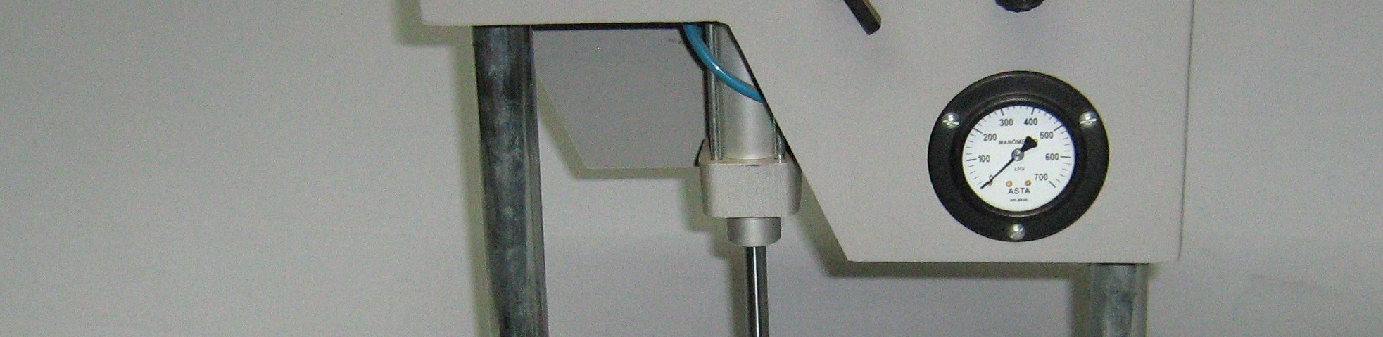 asfáltico a frio com emulsão modificada por polímetros ASTM D 3910 Standard Practices for Design, Testing, and