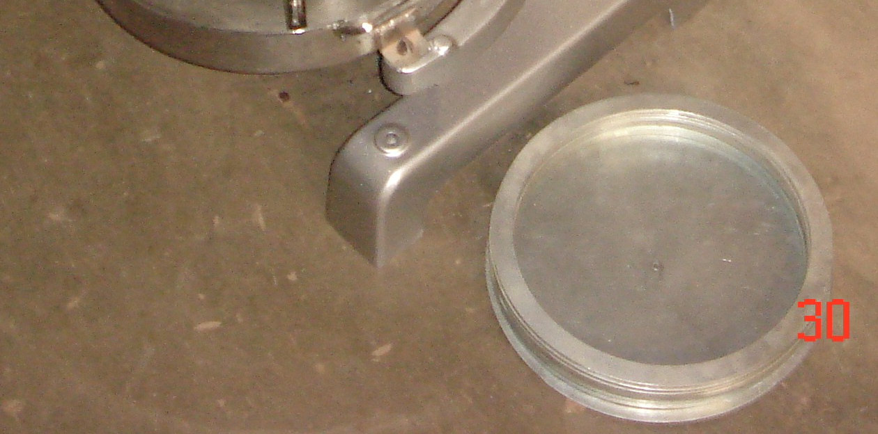 de uma mistura de micro revestimento à frio durante o processo de cura da lama asfáltica.