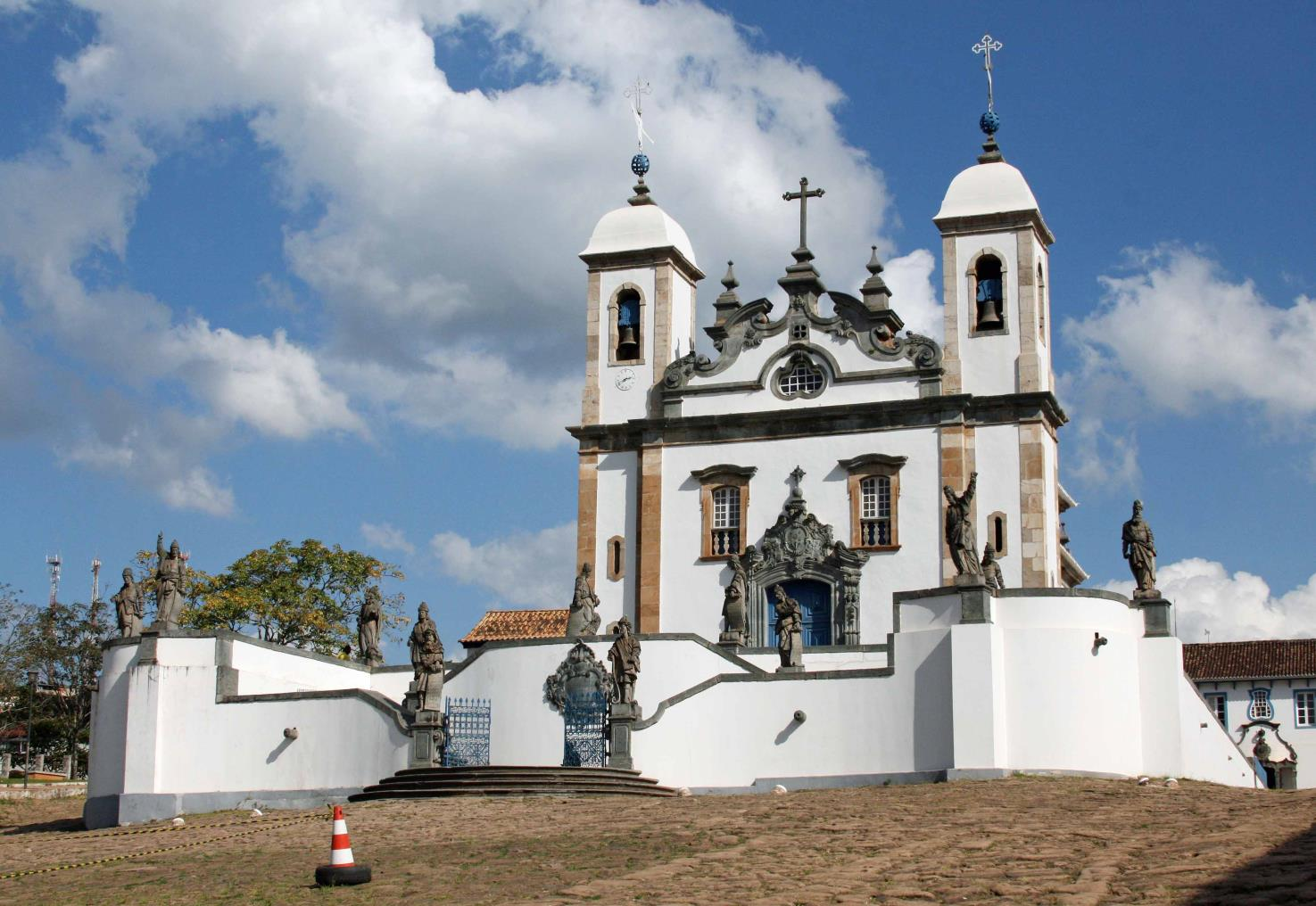 As maiores partes das obras concentram-se em igrejas.