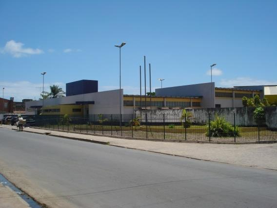 3. ESTUDO DE CASO 3.1 Descrição da Edificação A edificação comercial está localizada na Avenida General Barreto de Menezes, Prazeres, Jaboatão dos Guararapes/PE.