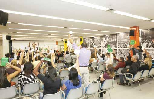 Avanço no Itaú Desde o final de outubro os bancários do Itaú estão com novo acordo que garantiu a abrangência das bolsas de estudo que passaram a