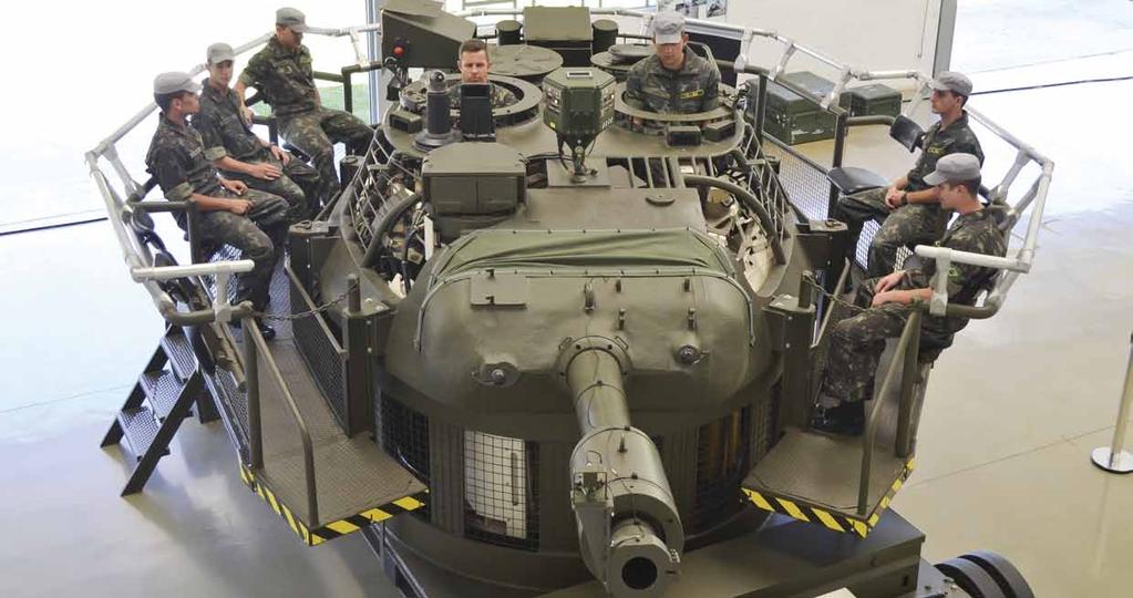 Simulador de Procedimento de Torre da VBC Leopard 1A5 ligadas à área, em feiras nacionais e internacionais, proporcionam a aquisição de relevantes conhecimentos para o Exército.