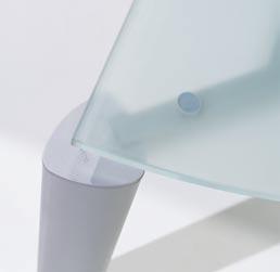 >Tampo do complemento de reunião em vidro fosco de 15 mm >Meeting module top made with 15mm frosted glass >Tapa para complemento de reunión en cristal butiral