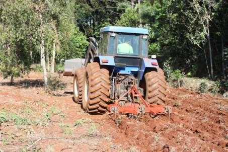 Rompimento de camadas compactadas