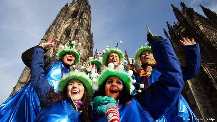 O arranque do Carnaval alemão é a 11 de Novembro, às 11h11, que é quando a quinta
