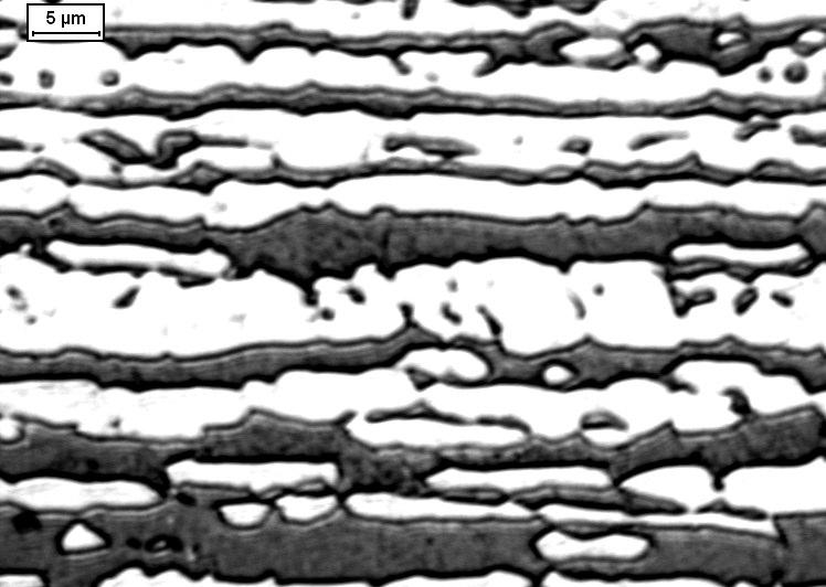 Micrografia 7: Aço inoxidável dúplex UNS S31803 (SAF 2205)