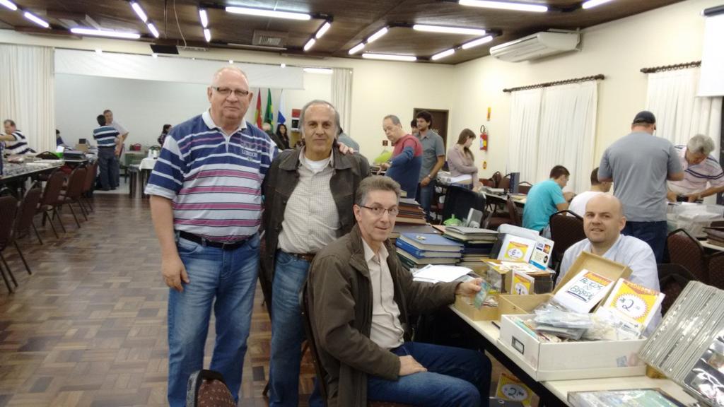direita) Encontro Filatélico em Timbó julho de 2013 Renato Mauro Schramm, Waldemar Gebauer, Jorge Paulo Krieger