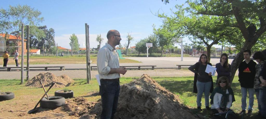 A construção da Horta biológica: 2014/2015 Palestra sobre