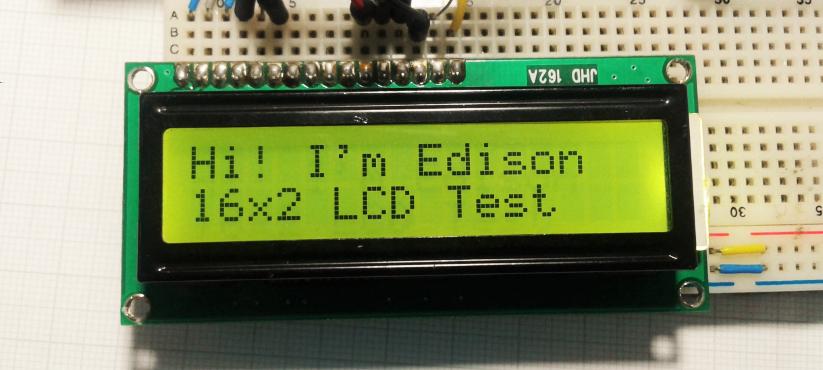 Intel Edison Lab 03 Oxímetro Bluetooth e LCD 16 2 em Python Tela teste inicial Neste Lab descreveremos o método utilizado para integrar um Oxímetro Bluetooth com tecnologia LE (Low Energy), um