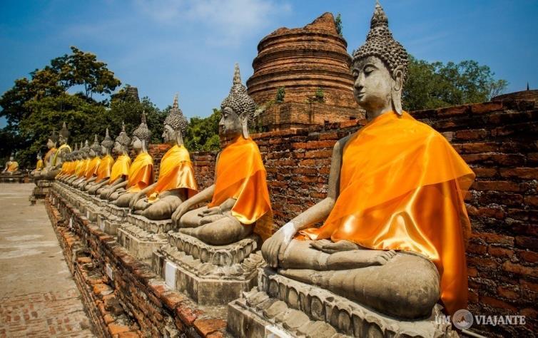 AYUTTHAYA Ayutthaya foi a antiga capital do país, fundada em 1350 pelo rei U-Thong.