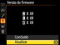 Insira o cartão de memória contendo o firmware no compartimento do cartão de memória da câmera.