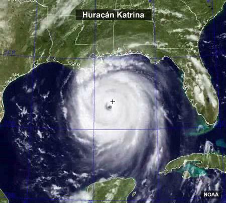 Katrina O Furacão Katrina formou-se a Este da Florida e alcançou