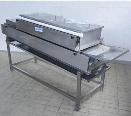 7 Lavador de escovas Produção: 500 a 4000 kg/h Lavador de escovas para higienizar frutas com casca