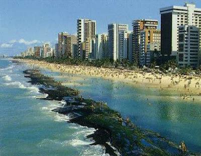 Morfologia Litorânea Recife barreira próxima à praia que diminui ou bloqueia o movimento das ondas.