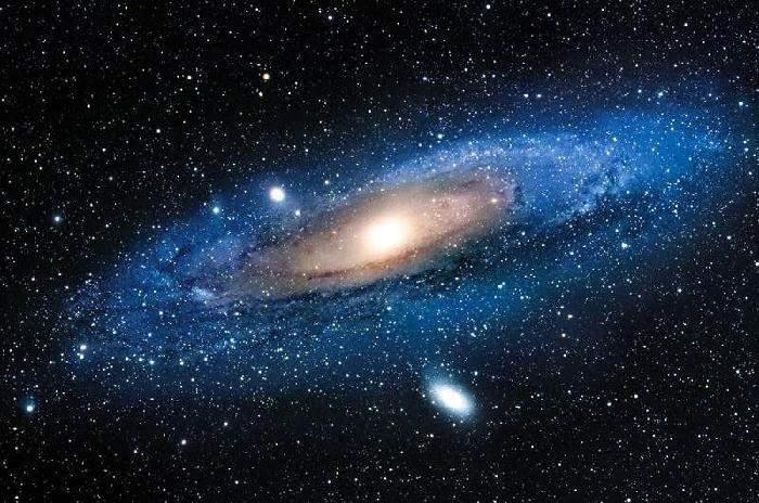 M31 Galáxia de Andrômeda. A galáxia espiral mais próxima da Via Láctea.