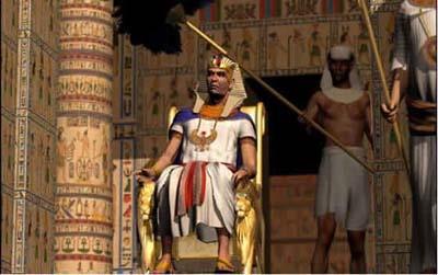 Faraó = deus e não um representante dele (como nos sumérios).