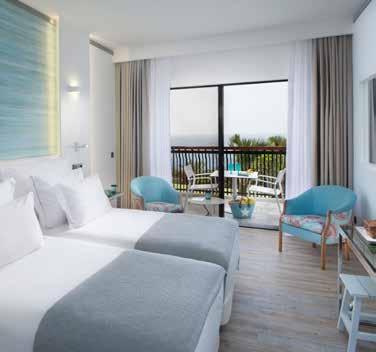 FUNCHAL - LIDO HOTEL BAÍA AZUL 3 dias desde 255 SITUADO em frente ao mar e a cerca de 3 Kms do centro da cidade do Funchal.