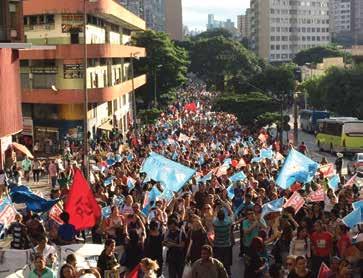 , disse a vice-presidenta do Sindicato dos Trabalhadores em Educação de Goiás (Sintego), Ieda Leal, que complementou: Nós estamos aqui, juntos, porque Minas, Goiás, São Paulo e o Brasil todo precisa