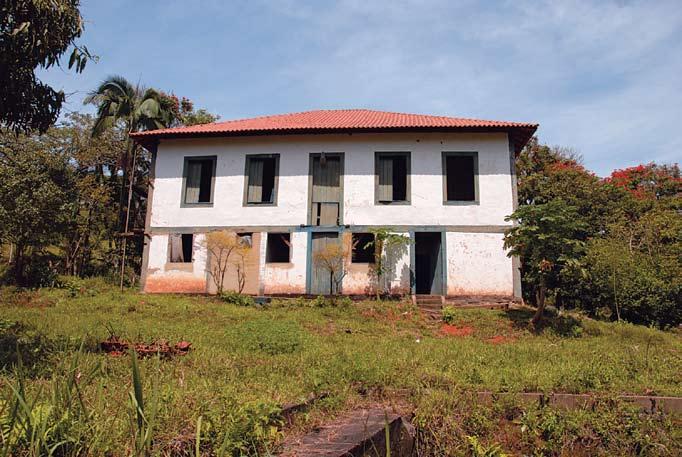 proprietário particular fonte: IBGE - Bananal Entrada principal da Fazenda do Coqueiro coordenador / data Raymundo Rodrigues - fev 2009