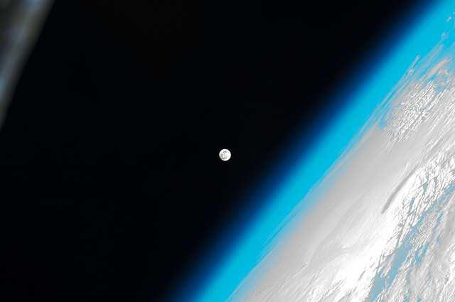 100 Registro em IPTC Figura 28. The Moon and Earth. Fonte: NASA, 2012 Disponível em: <http://www.flickr.com/photos/28634332@n05/6725985751/in/photostream/>. Acesso em: 16 fev. 2012. Quadro 6.