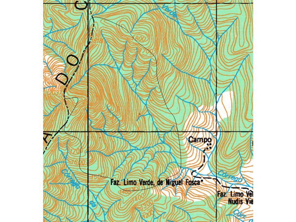 Figura 1 - Delimitação feita na carta A geração do mapa de localização da bacia foi realizada no software ArcGis 9.1, classificado como Sistema de Informações Geográficas (SIG).