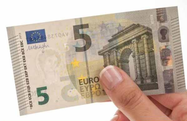 24 Genuinidade das notas de euro Observar Observar a nota à transparência