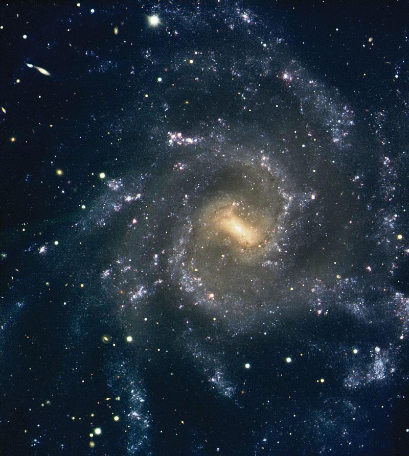 Galáxias grand design se encontram