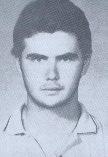 20 HEITOR JOSÉ MORINA SÃO PAULO (SP) 02 de abril de 1957 OSASCO (SP) 26 de maio de 1977 Heitorzinho nasceu em São Paulo SP a 2 de abril de 1957, deixando o convívio dos familiares aos vinte anos,