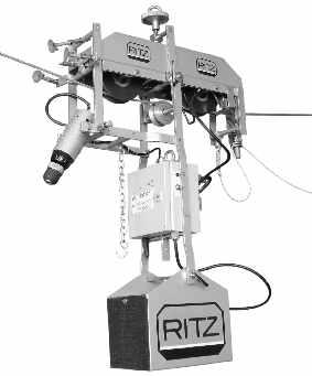 ROBÔ PARA ESFERA Este robô é um equipamento de alta tecnologia desenvolvido pela Terex, destinado a instalação e remoção de esferas de cabos pára-raios nas linhas de transmissão.