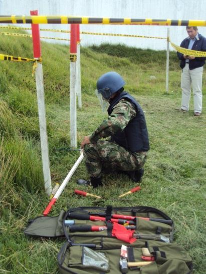 Prova de Detecção Prova de Sondeio Prova de Destruição de Artefacto Explosivo Improvisado Prova de Varrido de Senda GRUPO DE MONITORES