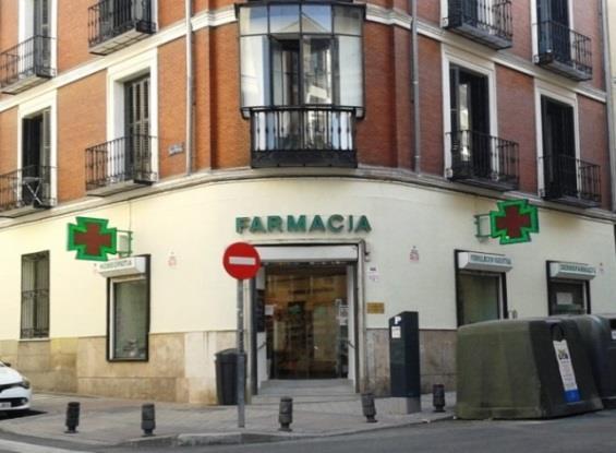 Prácticas Tuteladas en Oficina de Farmacia 2015 Este informe es una descripción de mi experiencia profesional como practicante en la oficina de Farmacia Ldo. Alberto Carrasco Martínez en Madrid.