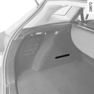 ARRUMAÇÕES NO PORTA-BAGAGENS (1/3) A 1 2 2 3 Porta-objectos sob o tapete 1 (nalgumas versões do veículo) Para abrir, dobre o