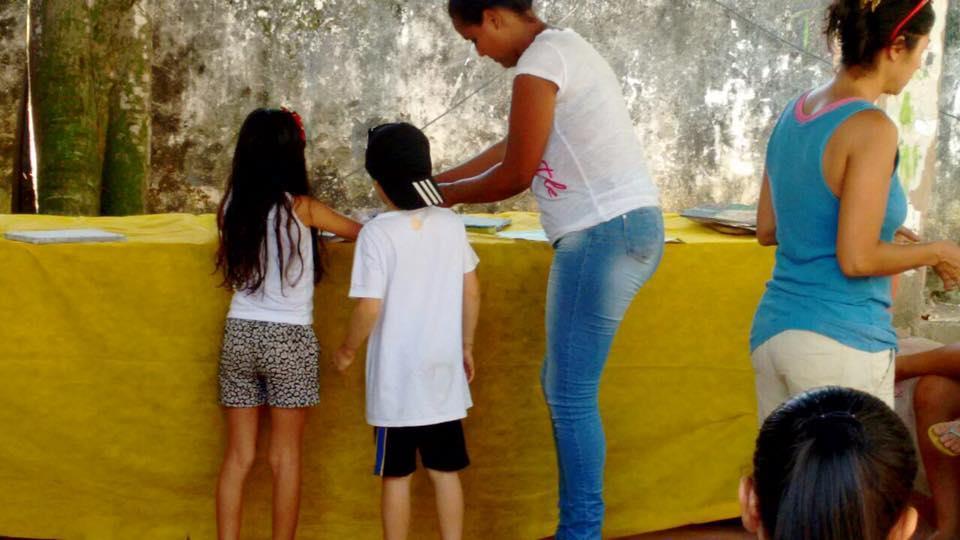 DOAÇÃO DE PAPEL RECICLADO A Ong O Nosso Papel repassa mensalmente