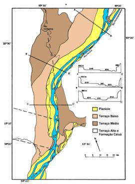 31 lagoas e baixios associados à paleocanais da Planície Fluvial. O rio Paraná apresenta diferentes padrões de canal ao longo do segmento em que se encontra a planície.