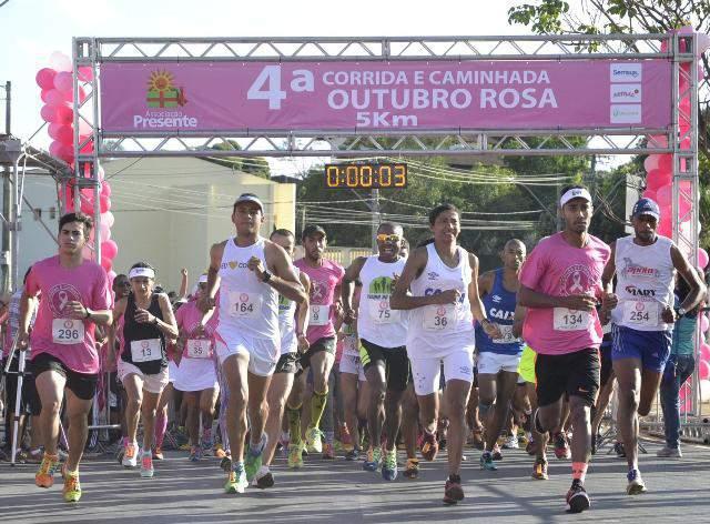 Atividades - Caminhada e corrida na praça.