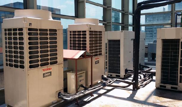 Sistemas de Ar Condicionado Tipo VRF Sistemas de Ar Condicionado VRF x Água Gelada Item Descrição 1 Conforto Humano Sistema de Fluxo de Refrigerante Variável Parcial com limitado controle da umidade,